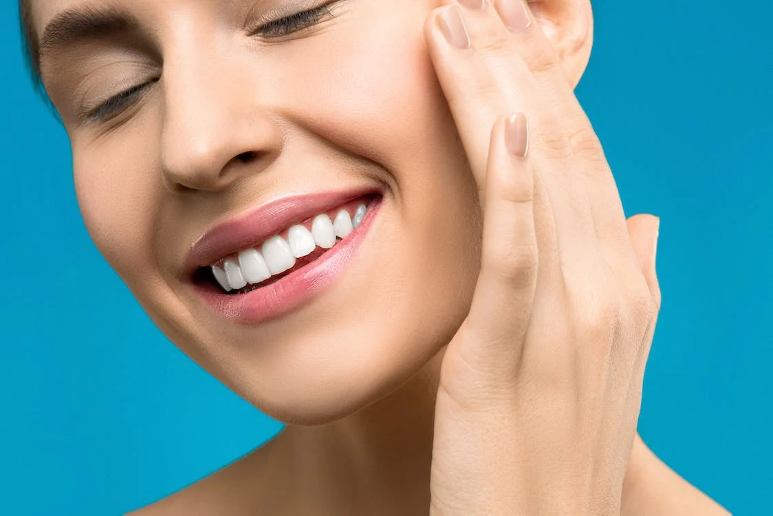 Porcelain veneers: the ultimate guide to achieving a stunning smile